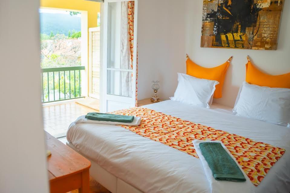 Moby Dick Lodge Colares Extérieur photo